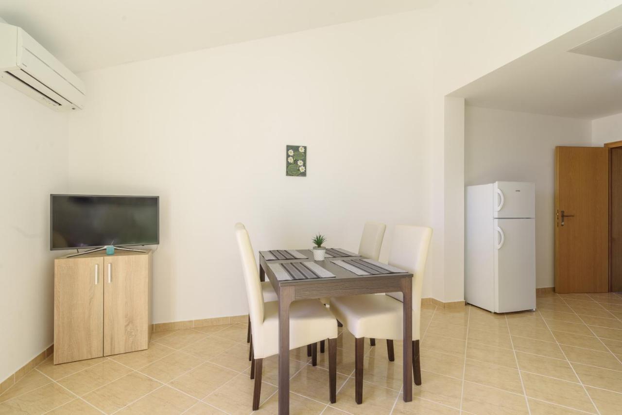 Apartmani Emil Trogir Dış mekan fotoğraf